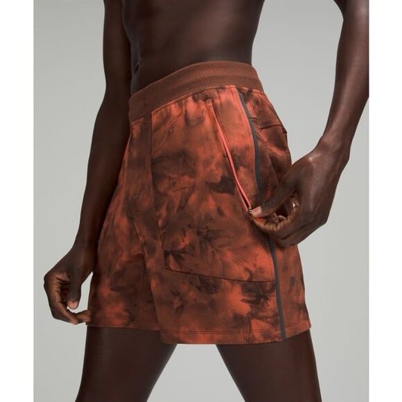 Lululemon Textured Tech Short Size Large - Picture 2 of 8